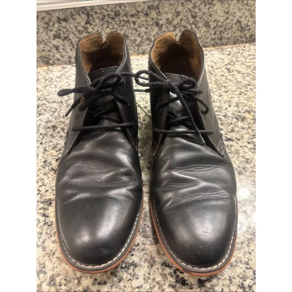 Men's Black Leather Lace-Up Chukka Boots